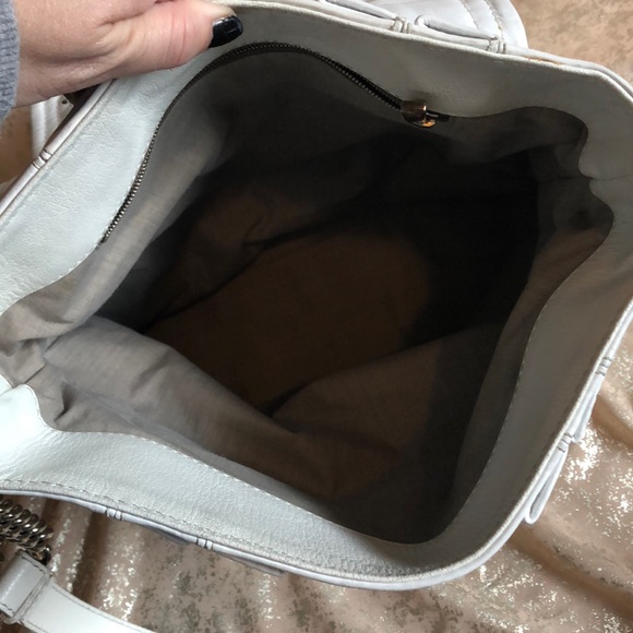 MARC JACOBS WHITE LEATHER LARGE HANDBAG!! - Picture 7 of 8